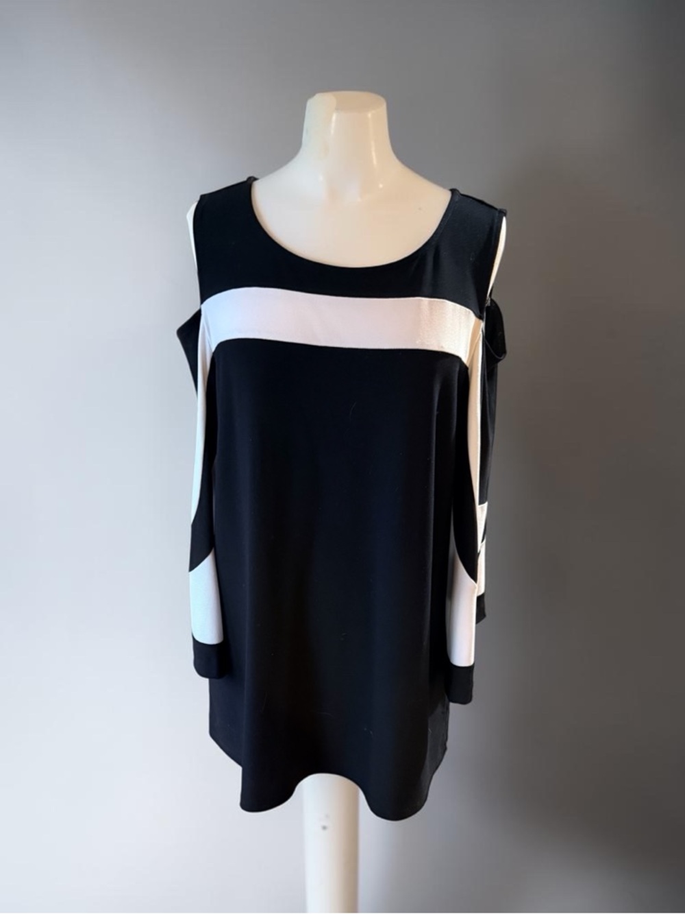 Alfani Black White Cold-Shoulder Angel Sleeve Knit Tunic, XL